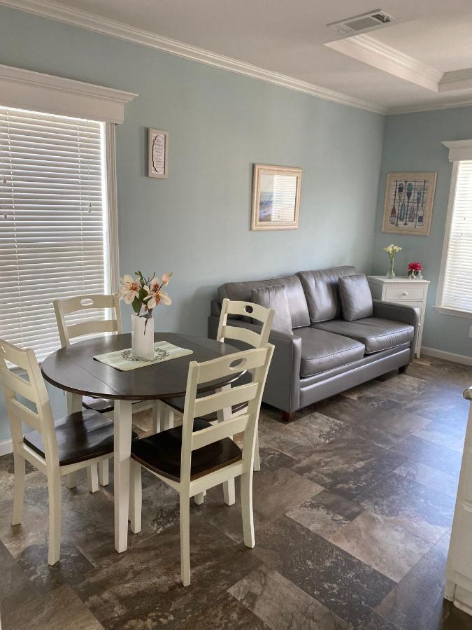 Cozy Tiny Home Near Disney World & Orlando Parks! Kissimmee Esterno foto